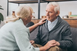 Bệnh Alzheimer thuộc dạng sa sút trí tuệ phổ biến nhất. (Nguồn: medlineplus)