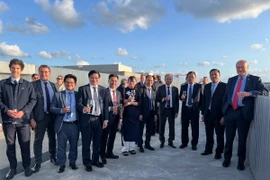 Hội đồng vùng Nouvelle Aquitaine tổ chức Lễ kỷ niệm 20 năm hợp tác với tỉnh Lào Cai, với sự hiện diện của đông đảo lãnh đạo vùng, các đối tác hợp tác với tỉnh Lào Cai và Đại sứ quán Việt Nam tại Pháp. (Ảnh: TTXVN phát)