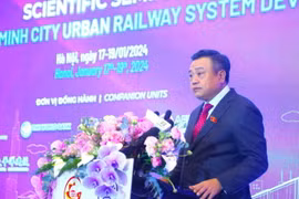 Chủ tịch UBND thành phố Hà Nội Trần Sỹ Thanh phát biểu khai mạc Hội thảo. (Ảnh: TTXVN phát)