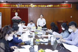 Ông Lê Tiến Châu, Ủy viên Trung ương Đảng, Phó Bí thư Đảng đoàn, Phó Chủ tịch, Tổng Thư ký Ủy ban Trung ương Mặt trận Tổ quốc Việt Nam, Phó Trưởng Ban Chỉ đạo, Trưởng đoàn khảo sát phát biểu. (Ảnh: Phương Hoa/TTXVN)