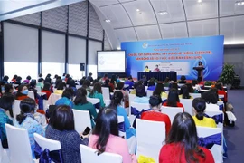 Quang cảnh phiên thảo luận "Xây dựng Đảng, xây dựng hệ thống chính trị, vận động xã hội thực hiện bình đẳng giới". (Ảnh: Phương Hoa/TTXVN)