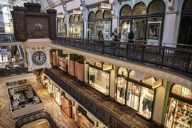 Trung tâm thương mại ở Sydney, Australia, trong thời gian phong tỏa phòng dịch COVID-19 ngày 26/6/2021. (Ảnh: THX/TTXVN)