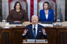 Tổng thống Mỹ Joe Biden đọc Thông điệp Liên bang 2022 tại phiên họp lưỡng viện Quốc hội ở Washington, DC, ngày 1/3. (Ảnh: AFP/TTXVN)