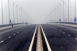 Tám dự án cao tốc Bắc-Nam sẽ được thực hiện theo hình thức PPP. Ảnh minh họa. (Ảnh: Huy Hùng/TTXVN)