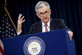 Chủ tịch Cục Dự trữ Liên bang Mỹ Jerome Powell trong cuộc họp báo tại Washington DC., ngày 1/5. (Nguồn: THX/TTXVN)