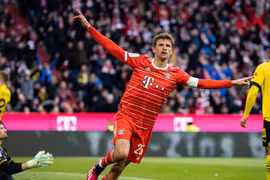 Cận cảnh Bayern thắng tưng bừng Dortmund ở trận Der Klassiker 108