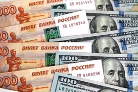 Đồng ruble của Nga mất giá mạnh trên thị trường ngoại hối
