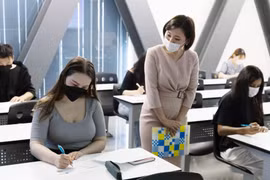 Nhật Bản điều chỉnh chính sách cư trú nhằm thu hút nhân tài 