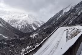 Trung Quốc: 8 người thiệt mạng vì lở tuyết trên cao tốc ở Tây Tạng