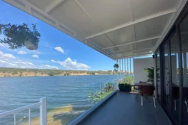 Tháo dỡ công trình xâm phạm thắng cảnh Quốc gia Bàu Trắng