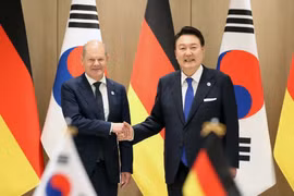 Thủ tướng Đức Olaf Scholz thăm Khu phi quân sự liên Triều