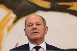 Thủ tướng Đức Olaf Scholz thăm Pháp, củng cố quan hệ đối tác