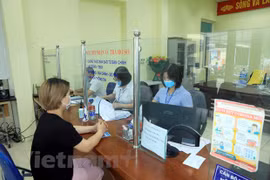 Hà Nội tạm dừng yêu cầu xác nhận cư trú cho học sinh chuyển cấp học