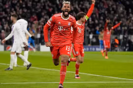 Bayern Munich loại Paris Saint-Germain khỏi Champions League