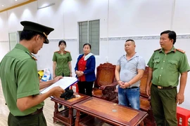 Truy tố đối tượng cưỡng ép người khác ở lại nước ngoài trái phép