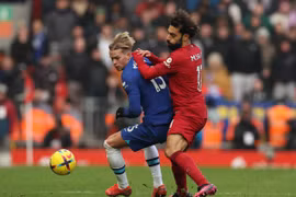 Premier League: Liverpool-Chelsea chia điểm, M.U tạm mất top 3