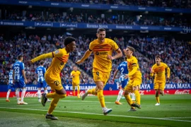 Bỏ xa Real đến 14 điểm, Barcelona vô địch La Liga sớm 4 vòng đấu