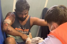 Kịp thời cấp cứu hai thuyền viên nước ngoài bị nạn trên biển