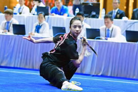 Dương Thúy Vi 'mở hàng' HCV cho Wushu Việt Nam tại SEA Games 32