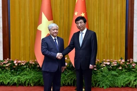 Chủ tịch Ủy ban MTTQ gửi thư chúc mừng Chủ tịch Chính hiệp Trung Quốc