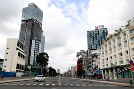 Vì sao tăng trưởng GRDP TP Hồ Chí Minh ở nhóm thấp nhất cả nước?