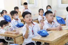 Hà Nội tạm dừng hỗ trợ, thu học phí ở mức sàn từ năm học 2023-2024