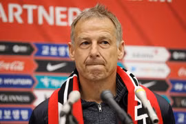 HLV Klinsmann tiết lộ lý do chọn đá giao hữu với Đội tuyển Việt Nam