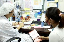 Bệnh viện Bệnh nhiệt đới TW tầm soát viêm gan virus C miễn phí