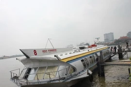 Tàu cánh ngầm sẽ hoạt động trở lại sau 11 tháng nằm “đắp chiếu”