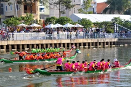Lần đầu tổ chức đua thuyền trên kênh Nhiêu Lộc-Thị Nghè 