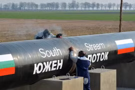 Gazprom: Sản lượng khí đốt giảm xuống mức thấp kỷ lục