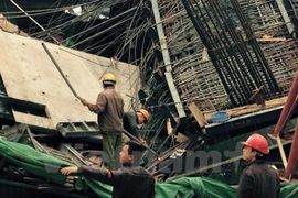 Hai Bộ cam kết phối hợp để tìm nguyên nhân sập giàn giáo ở Hà Đông