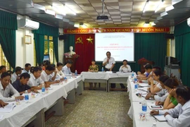 Giám đốc Sở Nông nghiệp và Phát triển Nông thôn thành phố Đà Nẵng Nguyễn Phú Ban phát biểu tại cuộc họp. (Ảnh: Đinh Văn Nhiều/TTXVN)
