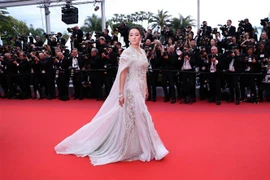 Nữ diễn viên Trung Quốc Củng Lợi tại Lễ khai mạc LHP Cannes, Pháp, ngày 14/5/2019. (Ảnh: THX/TTXVN)