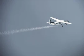 Một máy bay làm mưa nhân tạo. (Ảnh: AFP/TTXVN)