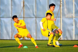 Các cầu thủ U23 Việt Nam trong một buổi tập. (Ảnh: Hoàng Linh/TTXVN)
