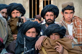 Các tay súng Taliban tại tỉnh Farah, Afghanistan. (Ảnh: AFP/TTXVN)