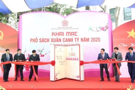 Nghi lễ khai mạc Phố sách Xuân Canh Tý 2020. (Ảnh: Nguyễn Thắng/TTXVN)