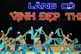 Khai mạc lễ hội "Lăng Cô - Vịnh đẹp thế giới" năm 2011. (Ảnh: Thế Duyệt/TTXVN)