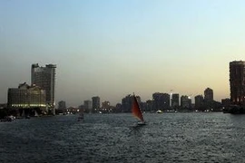 Cảnh sông Nile ở trung tâm thủ đô Cairo (Ai Cập) lúc hoàng hôn. (nguồn: AFP/TTXVN)