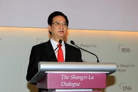 Thủ tướng Nguyễn Tấn Dũng đọc diễn văn khai mạc Đối thoại Shangri-La lần thứ 12. (Ảnh: Đức Tám/TTXVN)