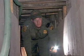 Một đường hầm ở biên giới Mỹ và Mexico. (Nguồn: msnbc.msn.com)