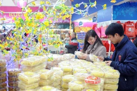 Thị trường Tết Ất Mùi 2015: Người Việt đã chọn hàng Việt 