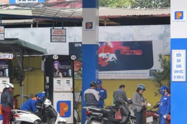 Hiện chỉ có 3 doanh nghiệp đầu mối đang triển khai bán xăng sinh học E5 (Ảnh: Đức Duy/Vietnam+)