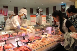 Các siêu thị mở rộng nguồn cung ứng thực phẩm sạch (Ảnh minh họa. Nguồn: Đức Duy/Vietnam+)