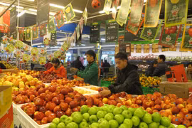 Hà Nội: Hàng hóa phục vụ Tết dồi dào, giá cả sẽ không biến động lớn
