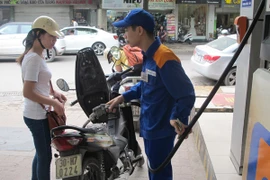 Trước giảm giá, quỹ bình ổn của Petrolimex còn dư 2.400 tỷ đồng 