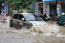 Bão số 3 suy yếu thành áp thấp nhiệt đới, mưa lớn trên cả nước