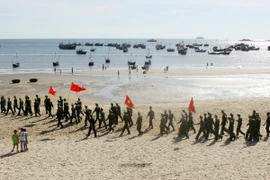 Tuần lễ biển và hải đảo: Cộng đồng cùng ngư dân bám biển, vươn khơi 