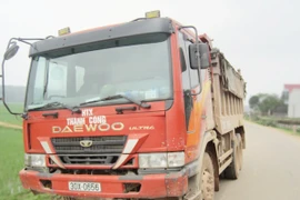 Sở Xây dựng Hà Nội: Tạm dừng lệnh cấm xe Hooklift chở rác